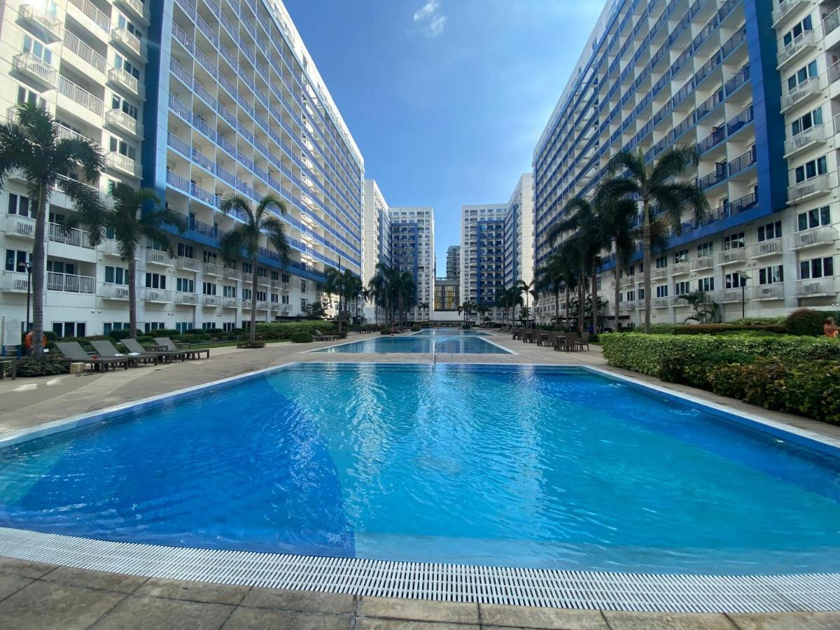 Madison'S Place At Sea Moa Manila Exteriér fotografie