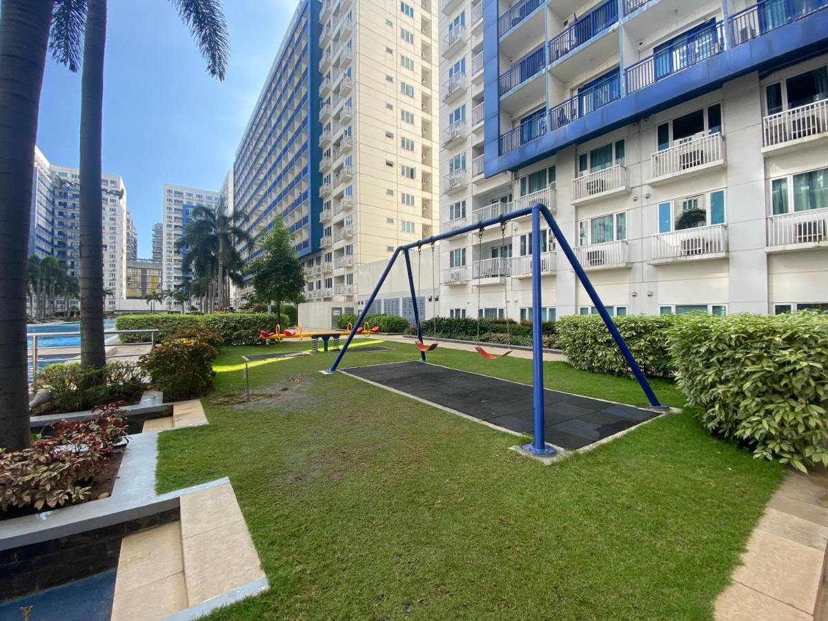 Madison'S Place At Sea Moa Manila Exteriér fotografie