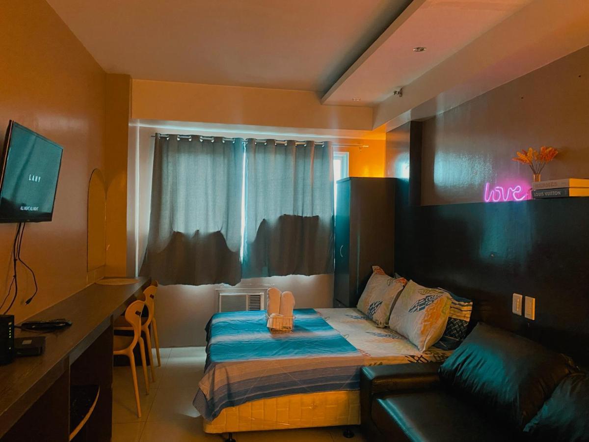 Madison'S Place At Sea Moa Manila Exteriér fotografie