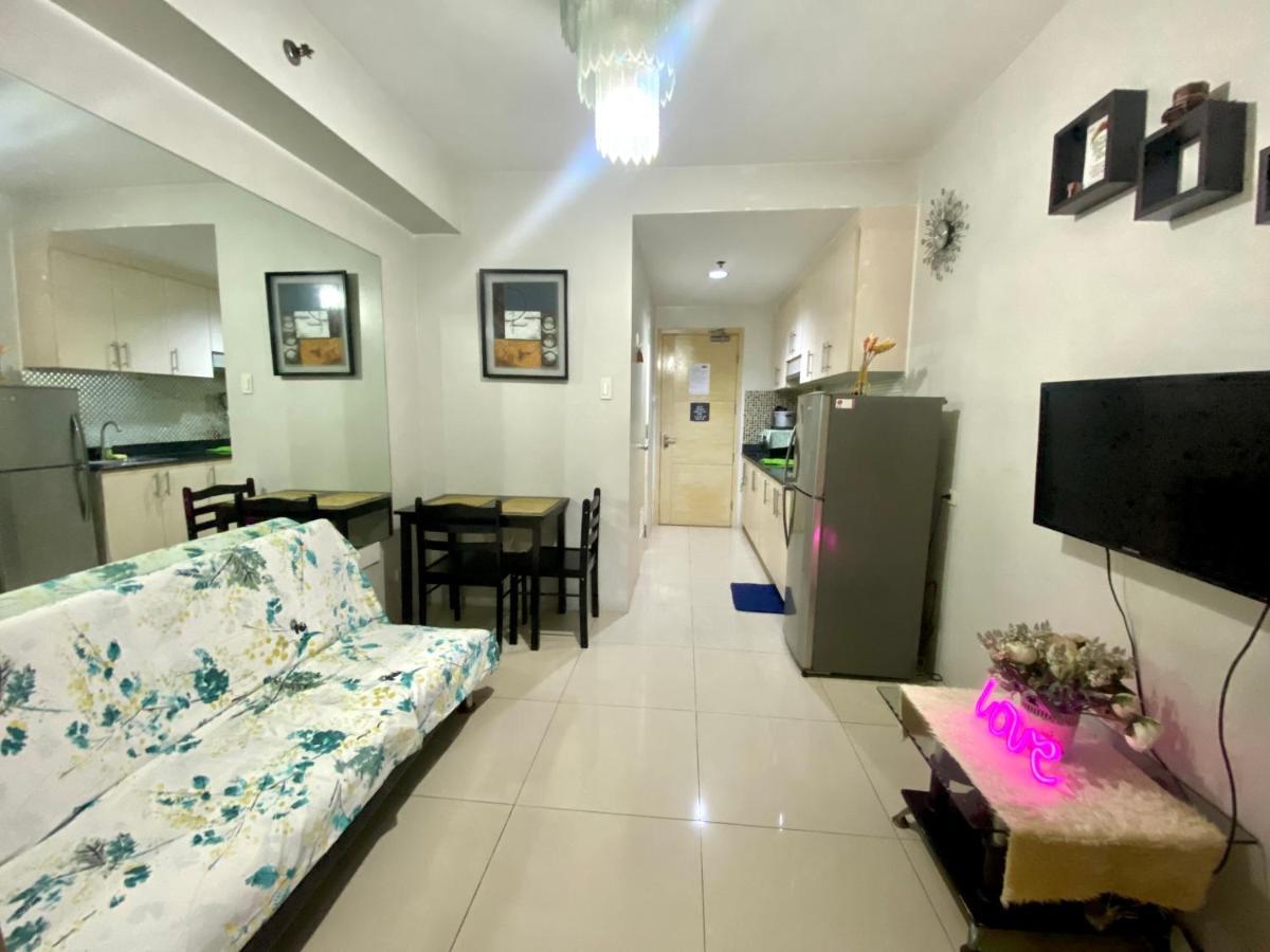 Madison'S Place At Sea Moa Manila Exteriér fotografie