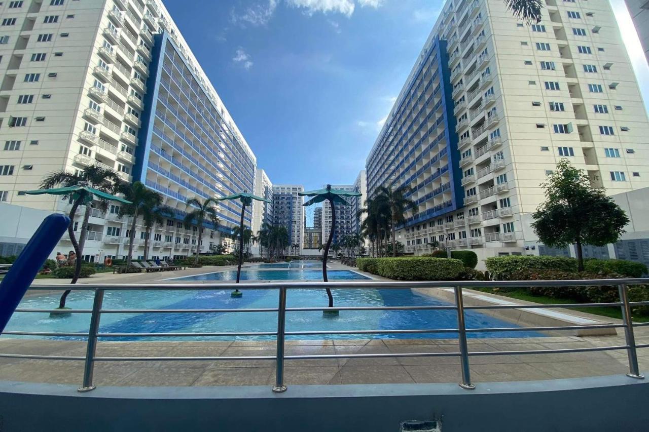 Madison'S Place At Sea Moa Manila Exteriér fotografie